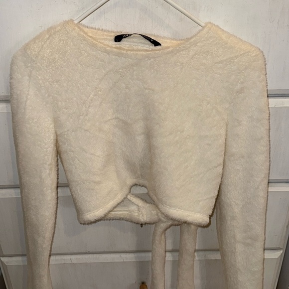 Zara Open Back Top - Picture 1 of 2